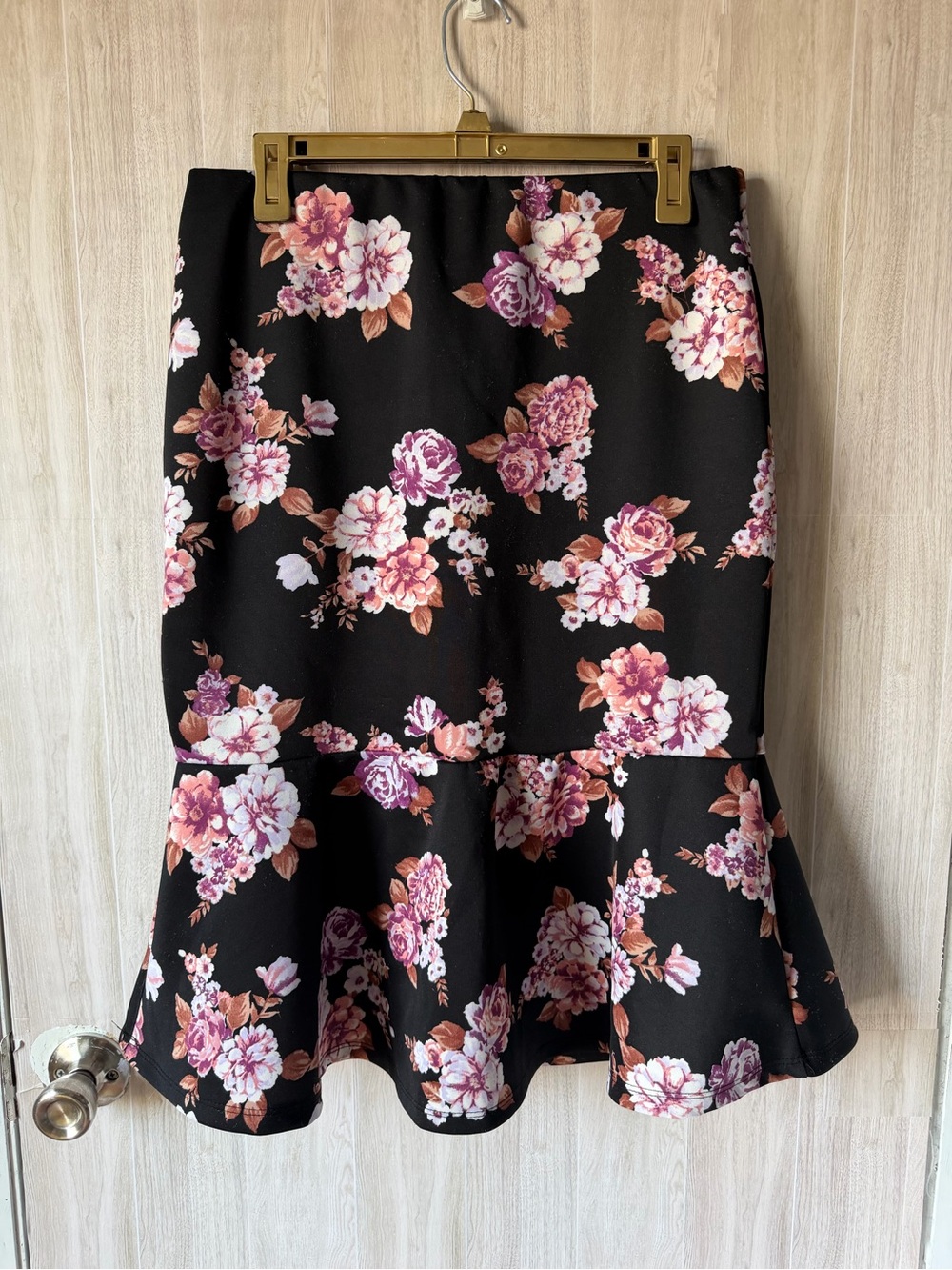 Haute Monde Black Floral A-Line Ruffle Hem Skirt